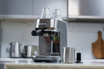 Sage Bambino® Plus Espresso Machine image 1