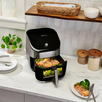 Instant Vortex Plus Air Fryer with ClearCook and OdourErase image 2
