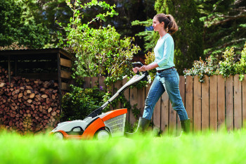 Stihl RMA 339 C PRO Cordless Lawnmower image 6
