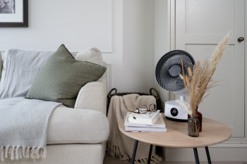 MeacoFan Sefte® 8" Portable Battery Air Circulator image 1