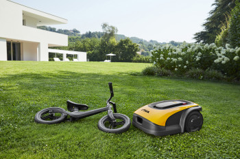 STIGA A 750 Robotic Lawn Mower image 1