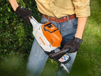 STIHL HSA 60 Battery Hedge Trimmer image 3
