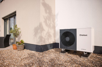 Vaillant aroTHERM Plus Air Source Heat Pump image 1