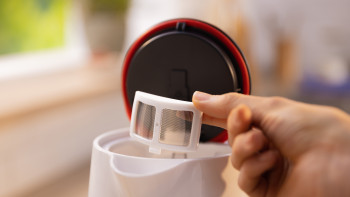 Bosch MyMoment Delight Cordless TWK1M121GB White Kettle image 2