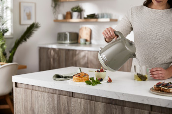 Kenwood Elegancy Sage Green ZJP11.A0GN Kettle image 7
