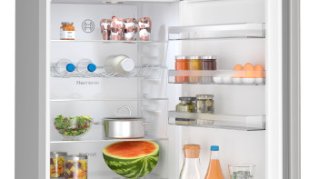 Bosch KGN397LDFG Series 4 Freestanding Fridge-Freezer image 3