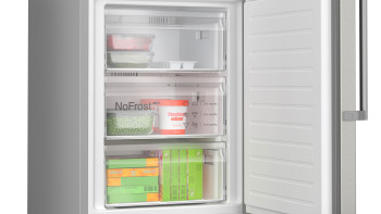 Bosch KGN39AIAT Series 6 Freestanding Fridge Freezer image 4