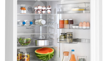 Bosch KGN39AWCTG Series 6 Freestanding Fridge-Freezer image 1