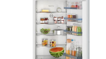 Bosch KIR41VFE0G Series 4 Built-in Fridge image 1