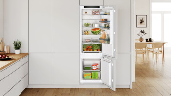 Bosch KIV87VFE0G Series 4 Built-in Fridge-Freezer image 3