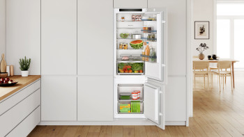 Bosch KIV87VSE0G Series 4 Built-in Fridge-Freezer image 3