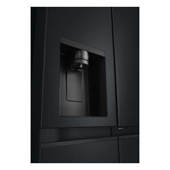 LG NatureFRESH GSJC40EPPE American Style Fridge Freezer image 2