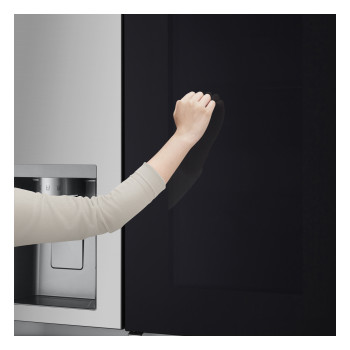 LG InstaView™ GSXE81PYBD American Style Smart Fridge Freezer image 13