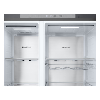 LG InstaView™ GSXE90BSAD American Style Smart Fridge Freezer image 3