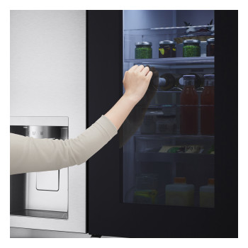 LG InstaView™ GSXE90BSAD American Style Smart Fridge Freezer image 14