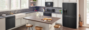 LG DoorCooling+™ GSL761MCKV American-Style Fridge Freezer image 8