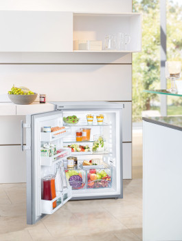 Liebherr TPesf 1710 Comfort Larder Fridge image 5