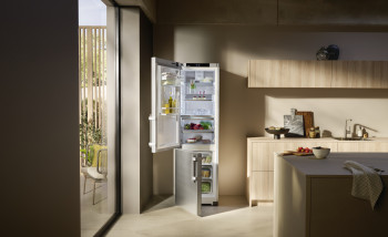 Liebherr CBNsda 575i Prime BioFresh NoFrost Freestanding Fridge Freezer image 5
