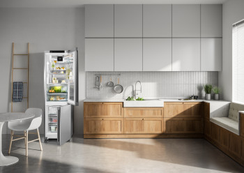 Liebherr CBNstb 579i Peak BioFresh NoFrost Freestanding Fridge Freezer image 4