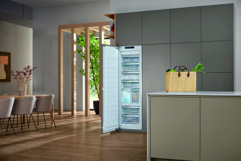 Miele FNS 7794 D L Built In Freezer image 3