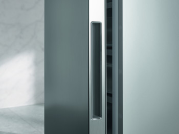 Miele FNS 4382 D EL Freestanding Freezer image 7