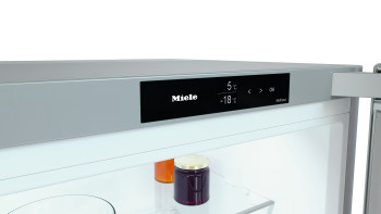 Miele KFN 4395 DD Freestanding Fridge Freezer image 4