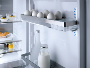 Miele KFN 7785 D Integrated Fridge Freezer image 4