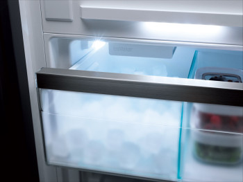 Miele KFN 7785 D Integrated Fridge Freezer image 9