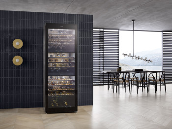 Miele KWT 6833 SG Integrated Wine Unit image 1