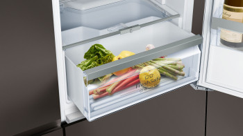 NEFF KI1513FF0 N 70 Built-in Fridge image 4
