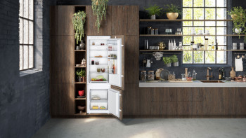 NEFF KI5872SE0G N 50 Built-in Fridge Freezer image 4