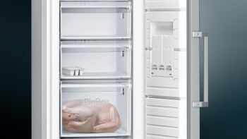 Siemens iQ300 GS36NVIEV Freestanding Freezer image 1