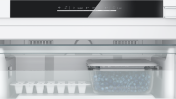Siemens iQ500 GU21NVFE0G Built-In Fridge Freezer image 1