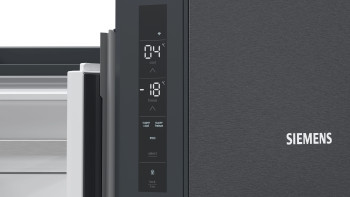Siemens KF96NAXEAG iQ500 Freestanding Fridge Freezer image 2