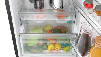 Siemens KG36NXXDF iQ300 Freestanding Fridge Freezer image 4