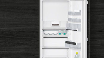 Siemens KI82LSOE0 Integrated Fridge image 2