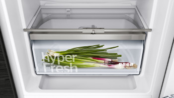 Siemens KI87SAFE0G iQ500 Built-in Fridge Freezer image 4