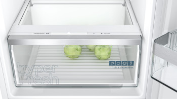 Siemens KI87VVSE0G iQ300 Built-in Fridge Freezer image 2