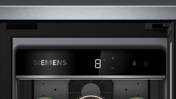 Siemens KU20WVHF0G iQ500 Freestanding Wine Storage image 2