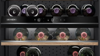Siemens KU21WAHG0G iQ500 Freestanding Wine Storage image 2