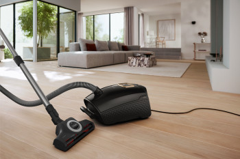 Miele Guard L1 Cat & Dog Black Vacuum Cleaner image 4