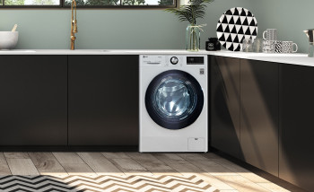LG Turbowash360™ F6V1009WTSE 9kg Washing Machine image 2