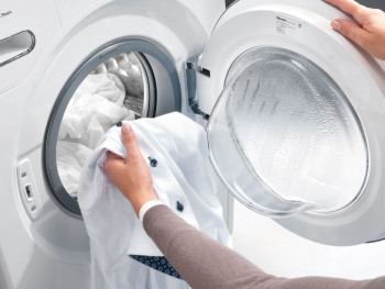 Miele WEG 365 WCS PWash 9kg Washing Machine image 2