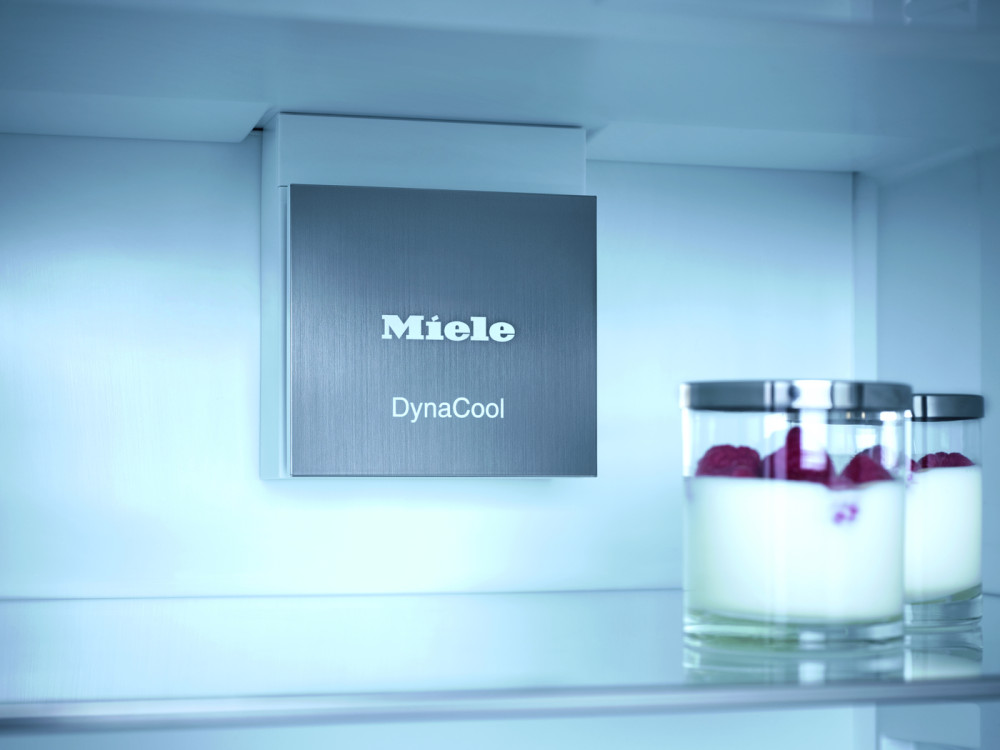 Quiet Mark Miele KFN 7734 D BuiltIn Fridge Freezer