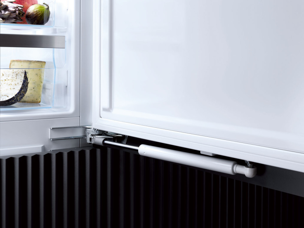 Quiet Mark Miele KFN 7795 D Integrated Fridge Freezer